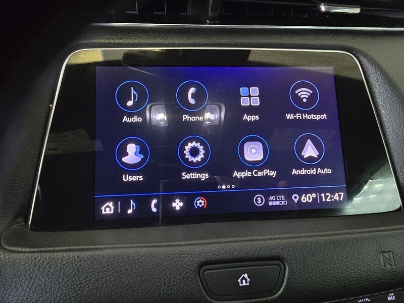 Used 2020 Cadillac XT4 Premium Luxury FWD image 25