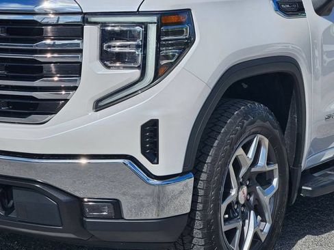 Used 2024 GMC Sierra 1500 SLT w/ SLT Premium Package AWD/4WD image 9