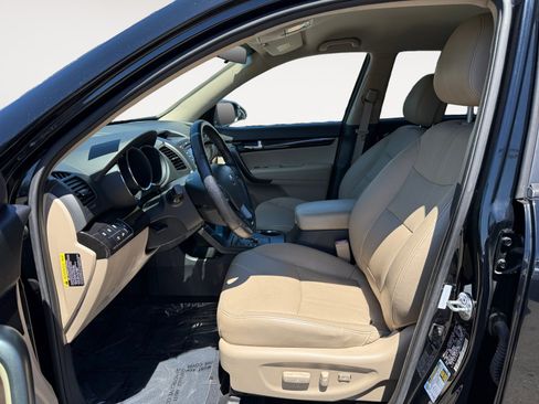 Used 2013 Kia Sorento EX FWD image 10