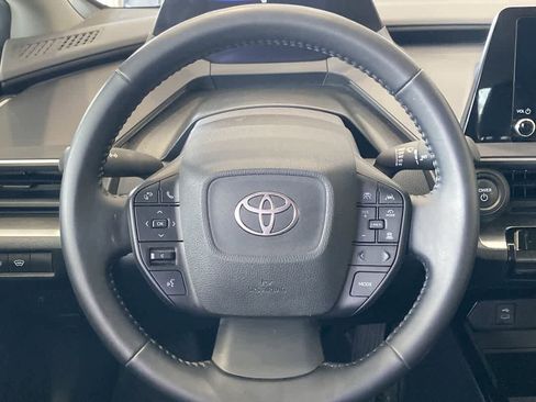 Used 2023 Toyota Prius LE AWD/4WD image 17