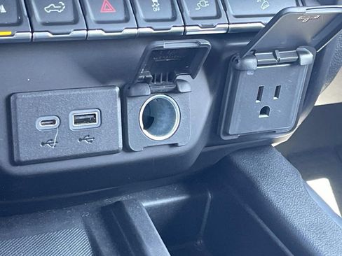 Used 2022 Chevrolet Silverado 3500 LTZ w/ LTZ Convenience Package image 26