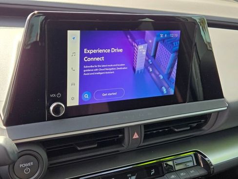 Used 2025 Toyota Prius LE image 21