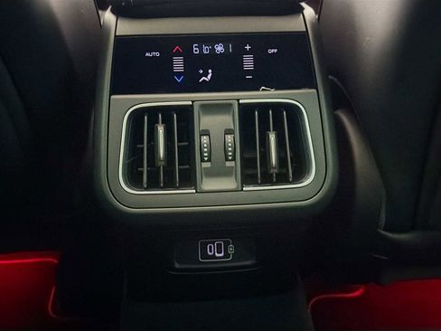 Used 2025 Maserati Grecale Modena image 41