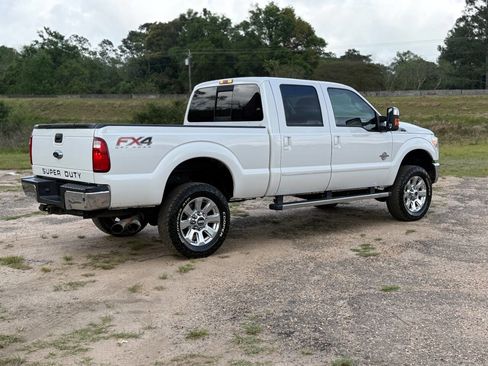 Used 2016 Ford F250 Lariat w/ Lariat Ultimate Package image 5