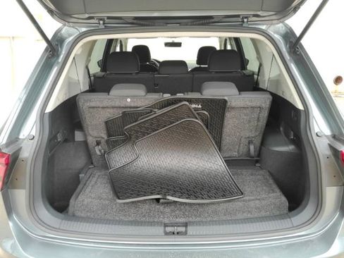 Used 2022 Volkswagen Tiguan S image 23