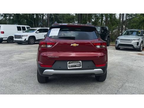 Certified 2025 Chevrolet TrailBlazer LT w/ Convenience Package FWD image 7