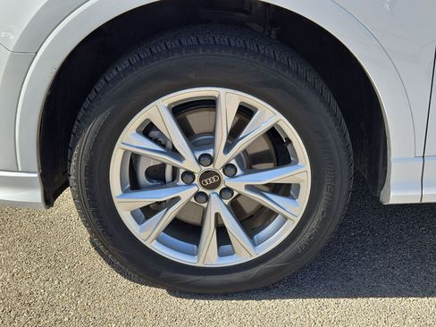 Used 2025 Audi Q3 2.0T Premium AWD/4WD image 11