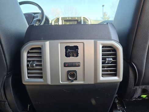 Used 2015 Ford F150 Lariat w/ Equipment Group 502A Luxury image 17