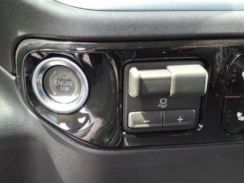 New 2026 GMC Sierra 1500 Elevation AWD/4WD image 19
