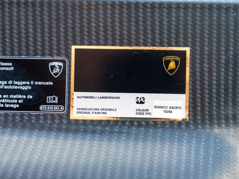 Used 2021 Lamborghini Huracan STO RWD image 65