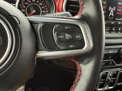 Used 2023 Jeep Gladiator Rubicon w/ Cold Weather Group AWD/4WD image 24