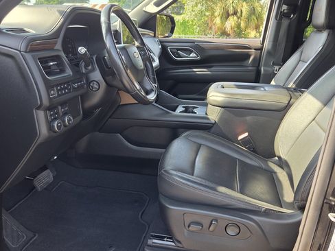 Used 2022 Chevrolet Tahoe High Country AWD/4WD image 9