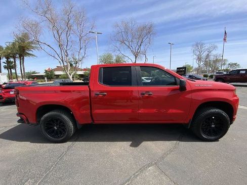 Used 2020 Chevrolet Silverado 1500 Custom w/ Custom Value Package AWD/4WD image 2