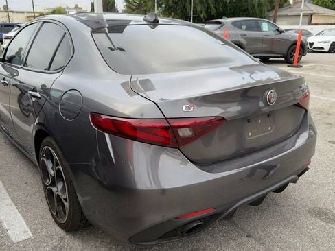 Used 2022 Alfa Romeo Giulia Veloce image 5
