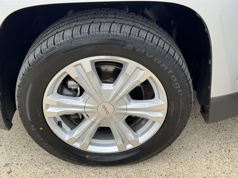 Used 2017 GMC Terrain SLT w/ Open Road Package image 22