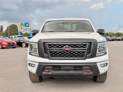 Used 2023 Nissan Titan PRO-4X w/ Pro-4x Convenience Package AWD/4WD image 7
