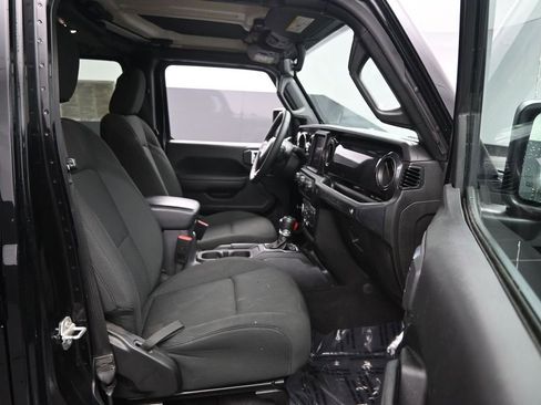 Used 2023 Jeep Wrangler Unlimited Sport AWD/4WD image 31