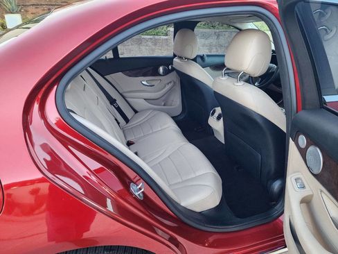 Used 2017 Mercedes-Benz C 300 4MATIC Sedan image 20