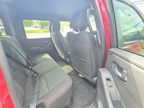 Used 2023 Nissan Frontier PRO-4X w/ Pro Convenience Package AWD/4WD image 13