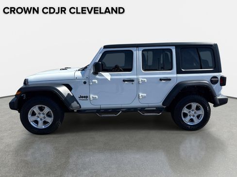 Used 2022 Jeep Wrangler Unlimited Sport AWD/4WD image 8