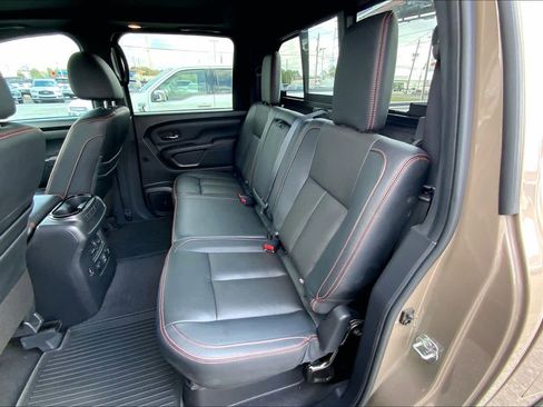 Used 2021 Nissan Titan PRO-4X w/ Pro-4x Convenience Package image 21