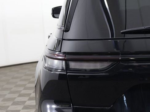 Used 2023 Jeep Grand Cherokee Altitude image 15