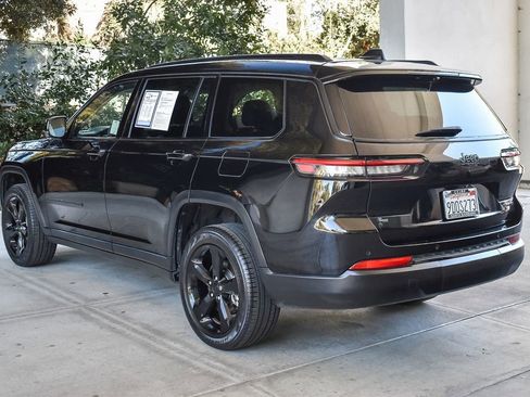 Used 2023 Jeep Grand Cherokee L Limited w/ Luxury Tech Group II RWD image 4