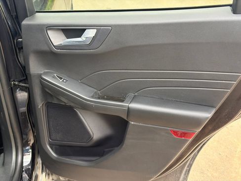 Used 2024 Ford Escape Platinum AWD/4WD image 16
