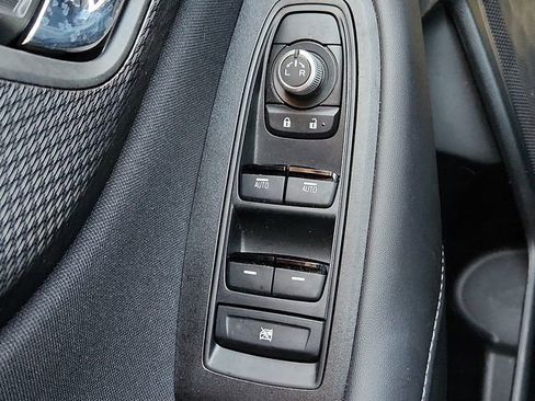 Used 2025 Subaru Outback Premium w/ Popular Package #1A image 21