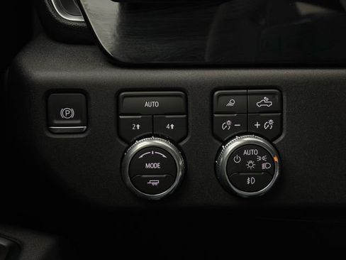 New 2026 GMC Sierra 1500 Elevation w/ Elevation Premium Package AWD/4WD image 22