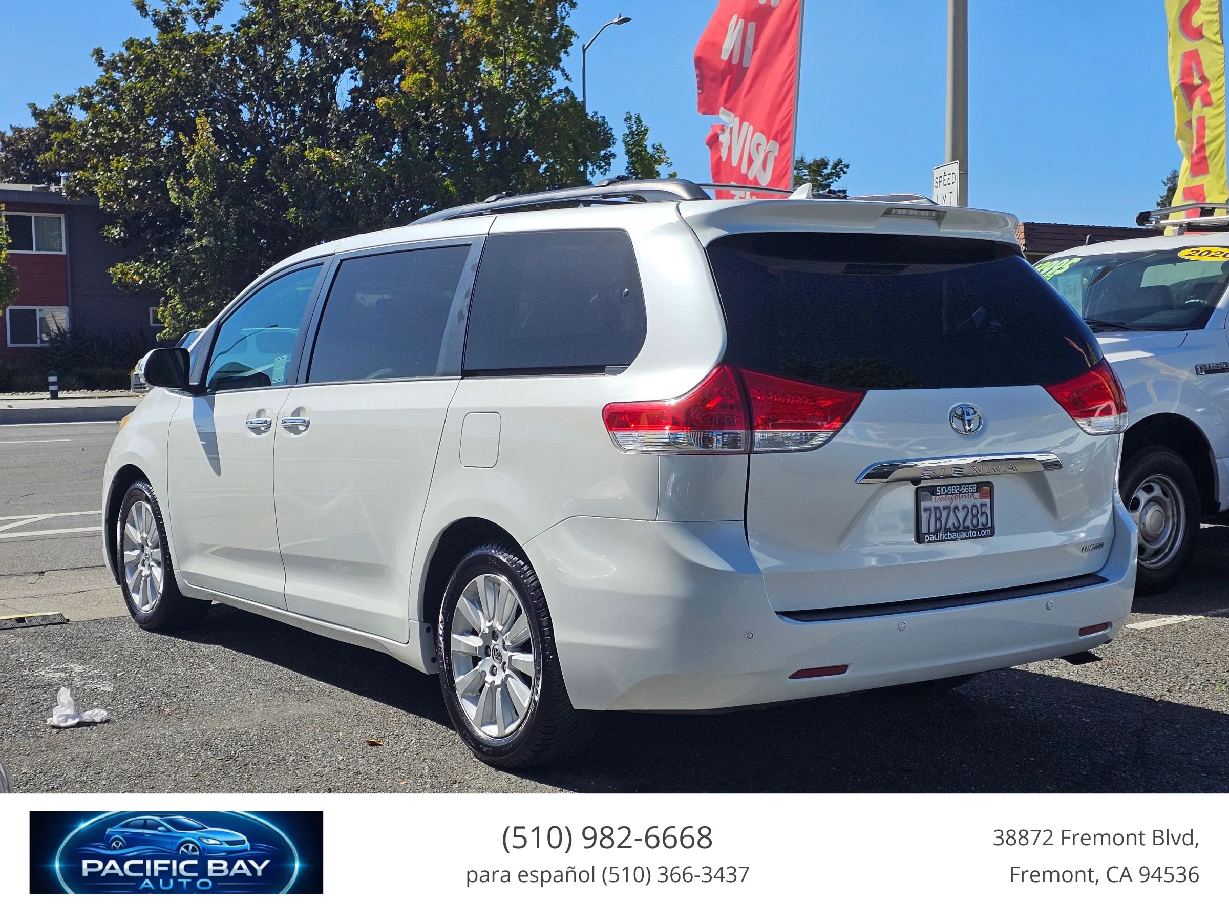 Used 2013 Toyota Sienna Limited w/ Premium Pkg FWD image 5