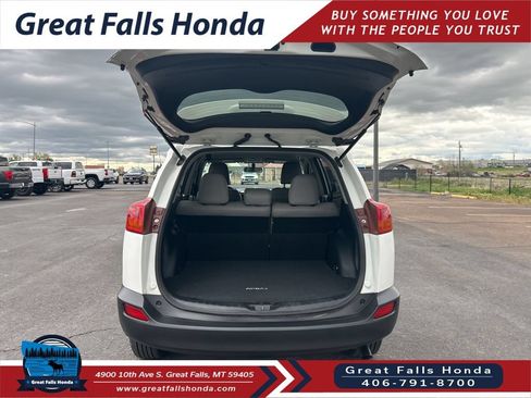 Used 2015 Toyota RAV4 LE FWD image 7