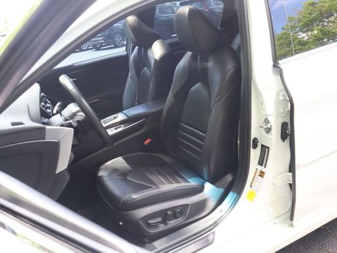 Used 2020 Toyota Avalon XSE w/ Carpet Mat Package FWD image 30
