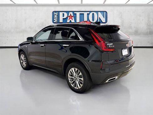 Used 2025 Cadillac XT4 Premium Luxury w/ Technology Package FWD image 5