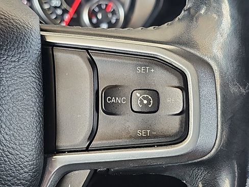 Used 2020 RAM 1500 Laramie AWD/4WD image 22