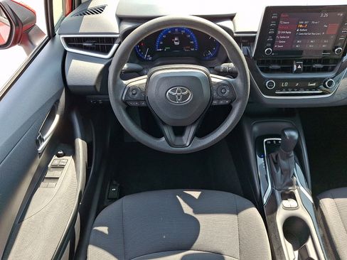 Used 2021 Toyota Corolla LE w/ Carpet Mat Package (TMS) FWD image 11