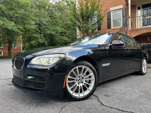 Used 2014 BMW 750Li RWD image 1
