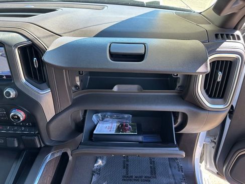 Used 2022 GMC Sierra 1500 Denali image 38
