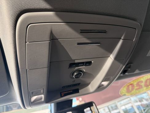 Used 2020 GMC Yukon SLE w/ HD Trailering Package image 52