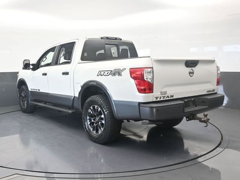 Used 2018 Nissan Titan PRO-4X w/ Pro-4x Convenience Package image 4