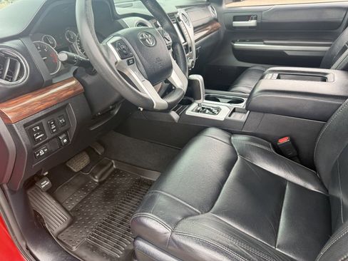 Used 2014 Toyota Tundra Limited w/ Limited Premium Package image 19
