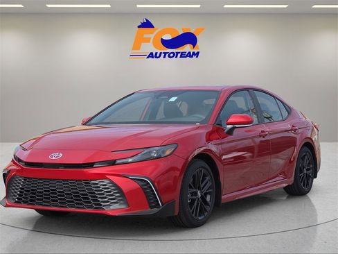 New 2026 Toyota Camry SE image 1