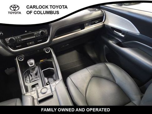 Used 2024 Toyota Grand Highlander AWD image 19