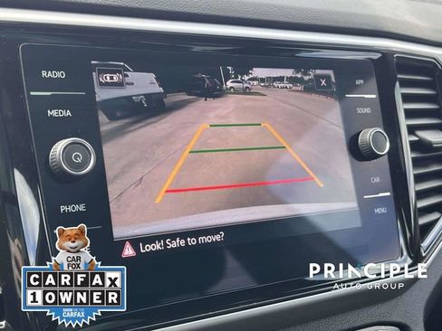 Used 2023 Volkswagen Atlas Cross Sport SE w/ Panoramic Sunroof Package FWD image 25