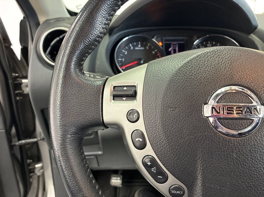 Used 2013 Nissan Rogue SL AWD/4WD image 12