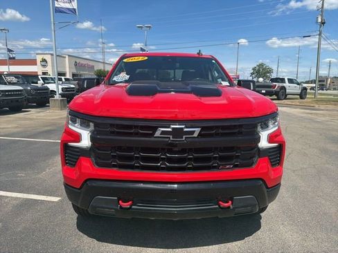 Used 2022 Chevrolet Silverado 1500 LT Trail Boss w/ LT Trail Boss Premium Package AWD/4WD image 8