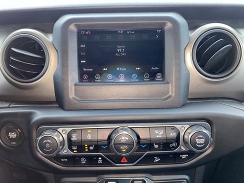 Used 2019 Jeep Wrangler Unlimited Sport S image 11