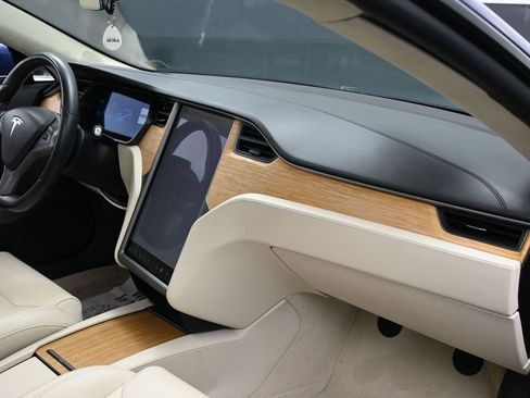Used 2018 Tesla Model S 75D image 38