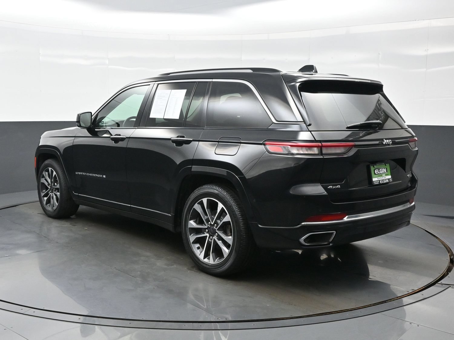 Used 2022 Jeep Grand Cherokee Overland AWD/4WD image 5