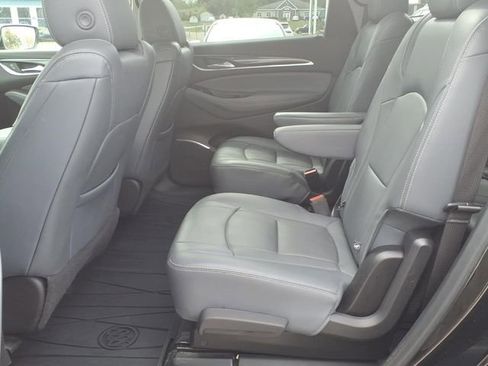 Used 2020 Buick Enclave Premium w/ Sun and Sites Package AWD/4WD image 11